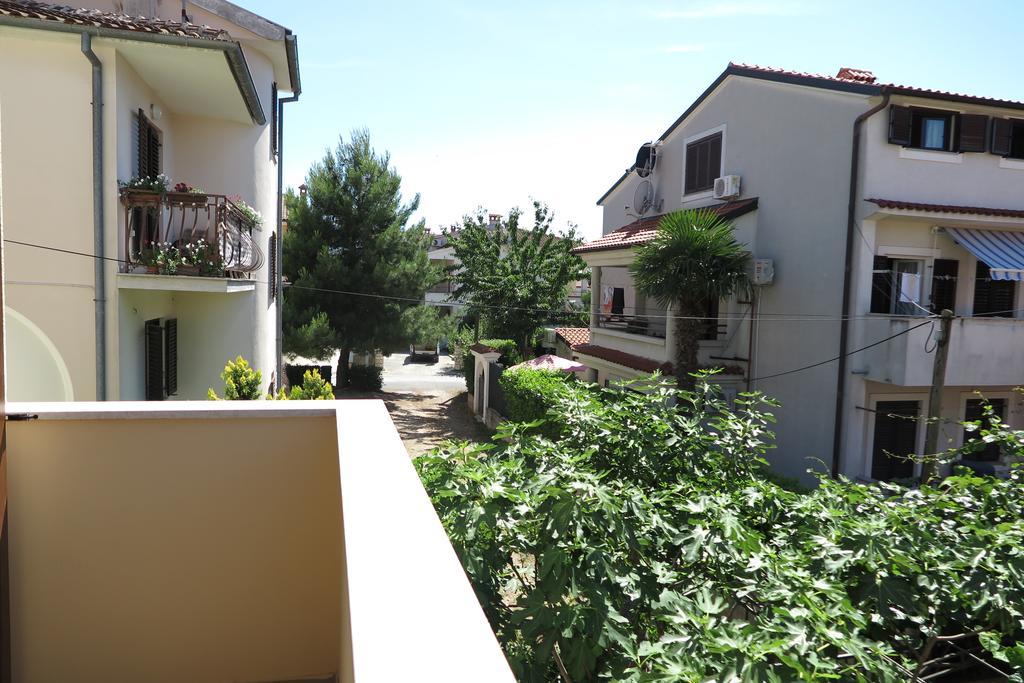 Apartment Lara Rovinj Exterior foto
